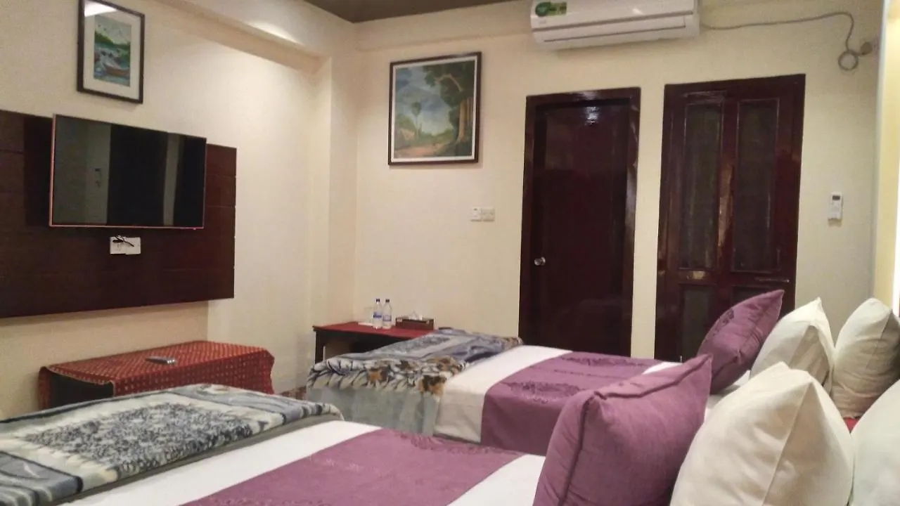 Center Point Apartment Dhaka 2*,